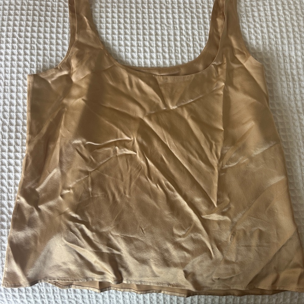 LilySilk U Neck Silk Tank - Picture 2 of 3